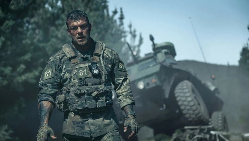 Alan-Ritchson-Triunfa-con-Máquina-de-Guerra-en-Netflix-Top-10-en-la-plataforma